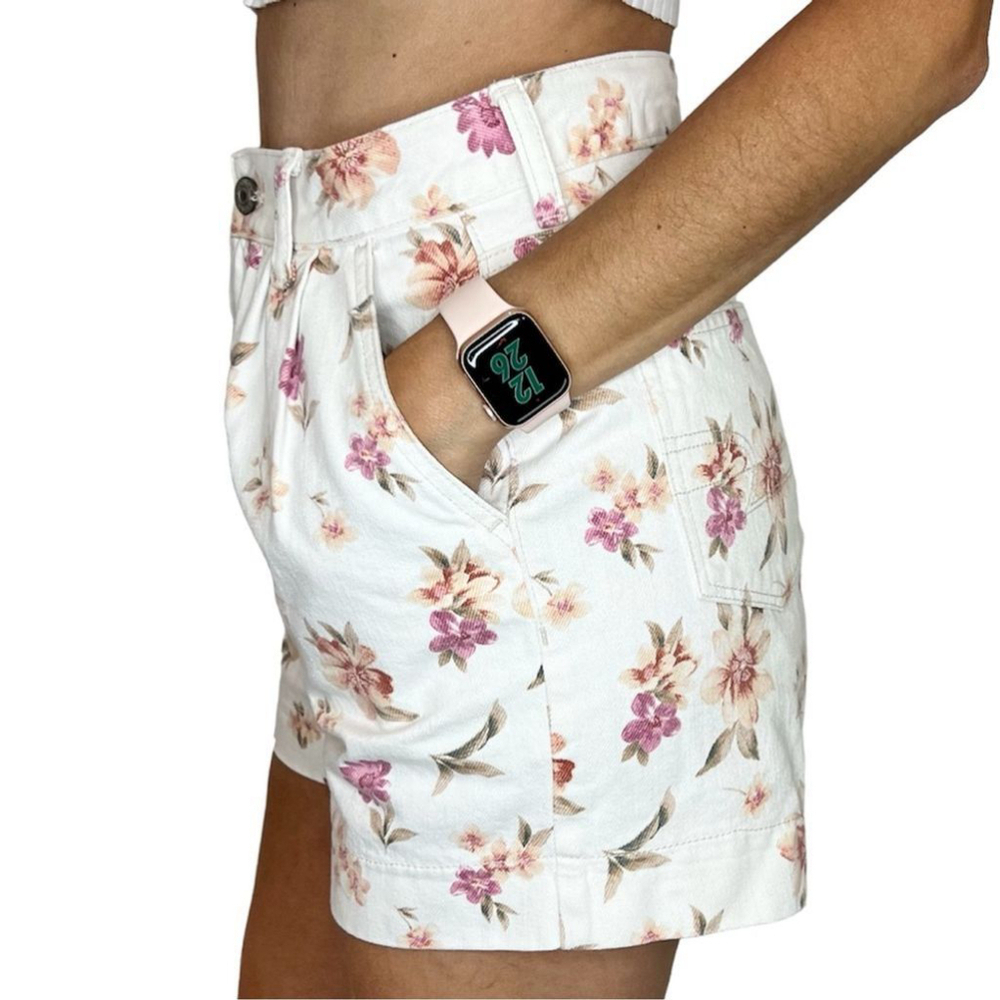 AEO high rise white floral pleated denim shorts 4